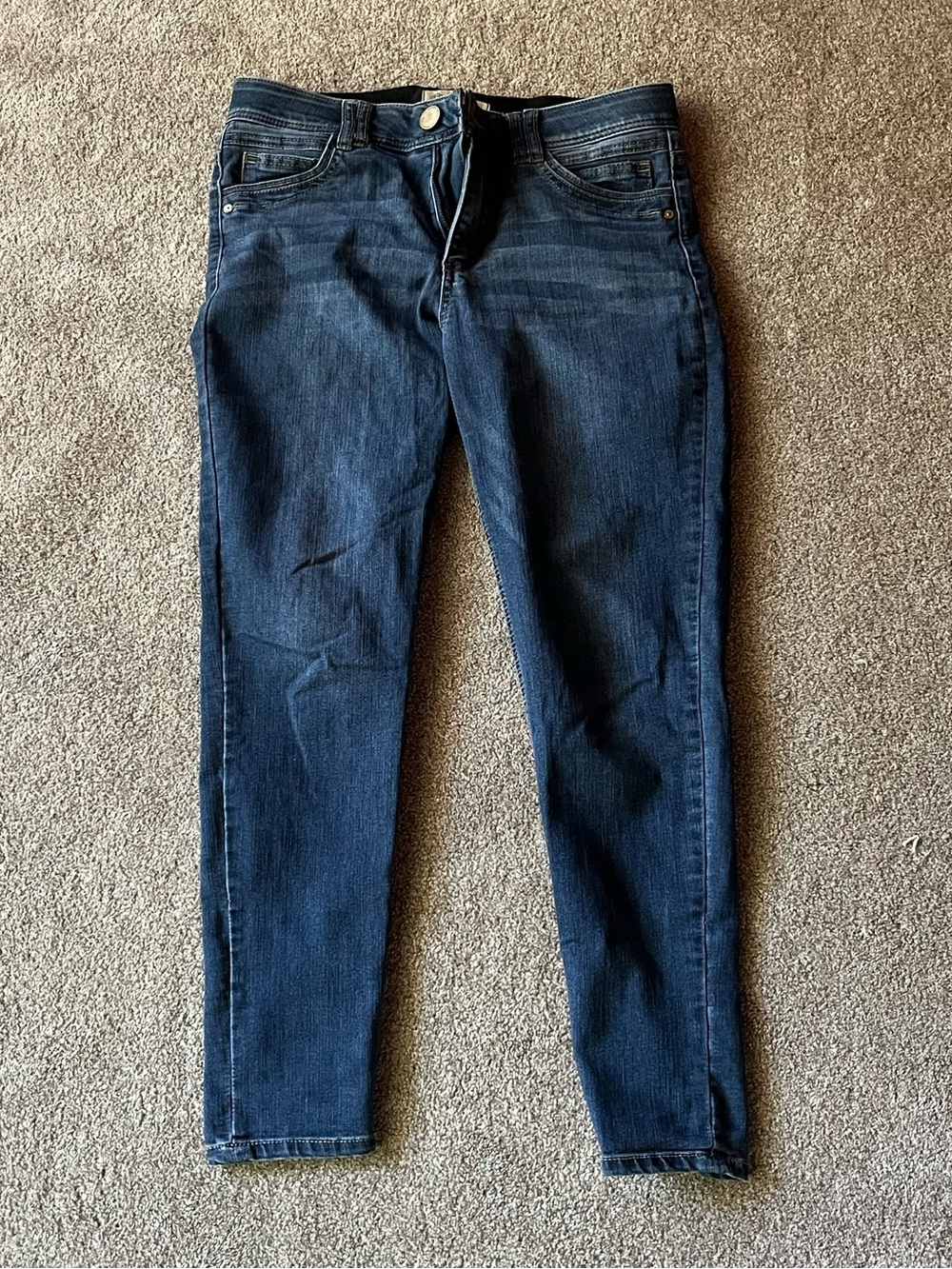 Democracy Absolution- women’s size 8 straight leg jeans